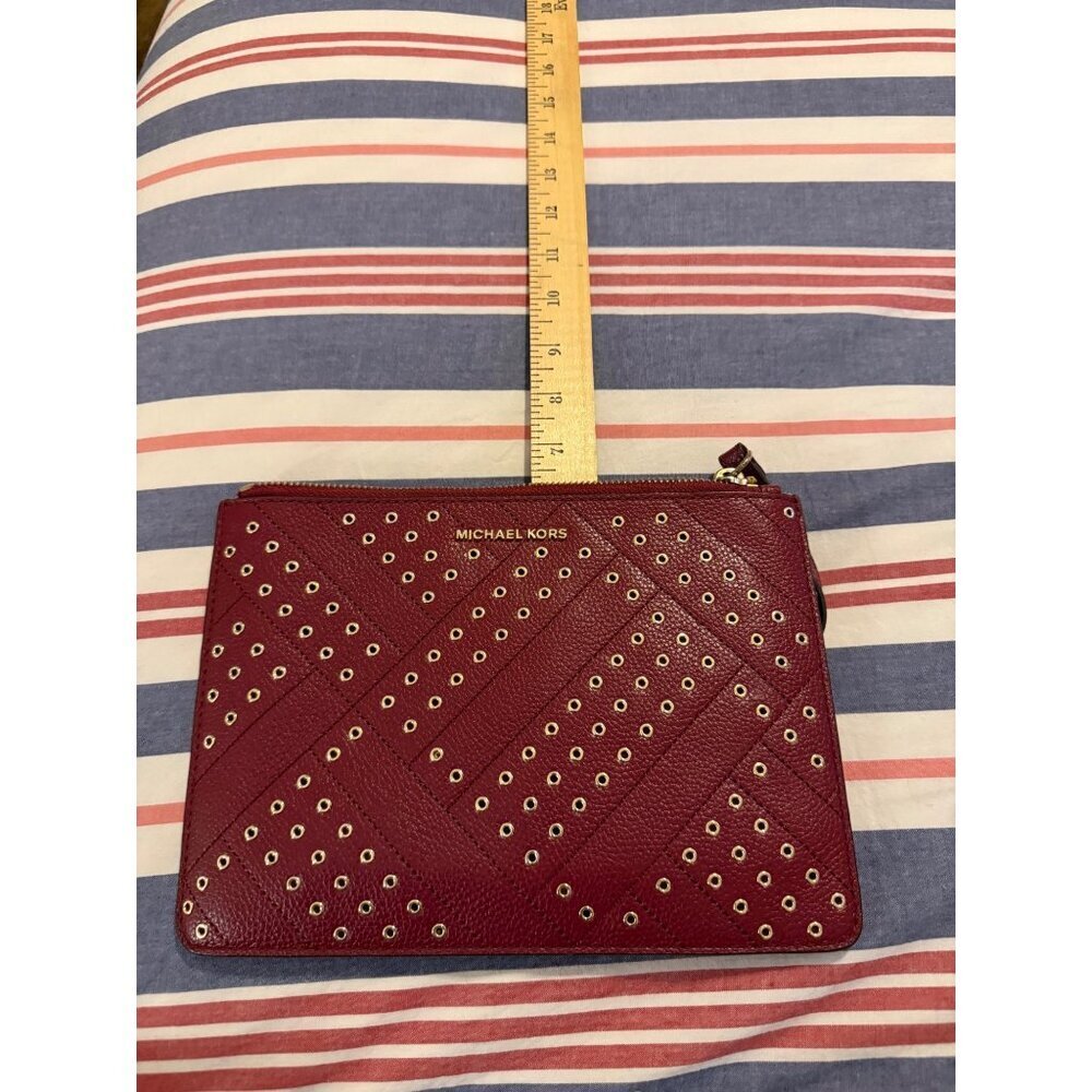 Michael Kors Women's Jet Set Zip Travel XL Mulberry Clutch NWOT - Picture 10 of 10